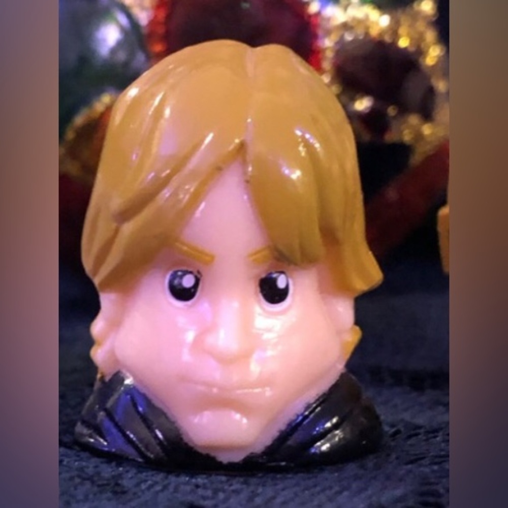 Luke Skywalker  “Kinder Egg Surprise” Star Wars Toy Bust